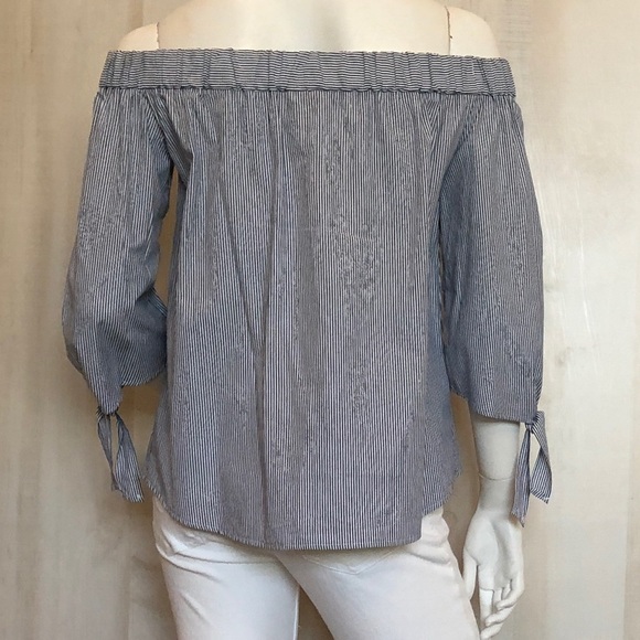 Topshop | Off the Shoulder Top | 2 - Picture 3 of 5